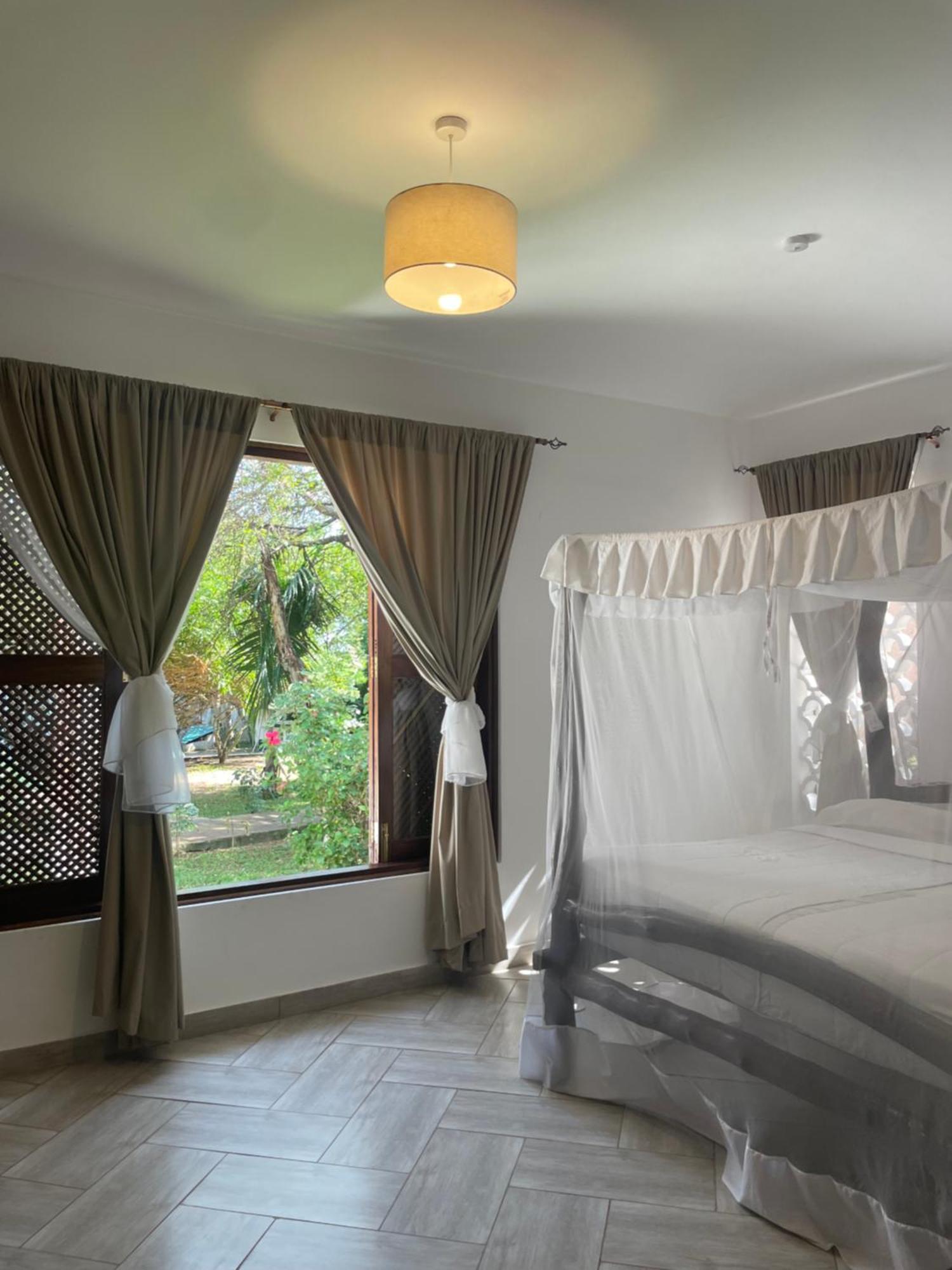 Shimoni Reef Lodge Extérieur photo